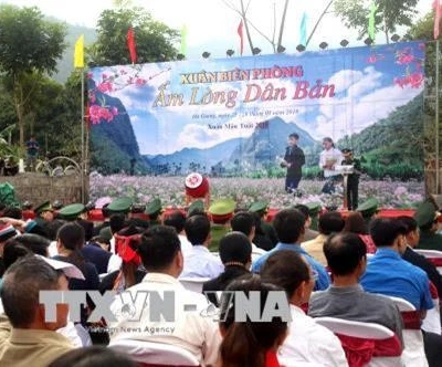 Chương trình "Xuân biên phòng ấm lòng dân bản" ở Vị Xuyên