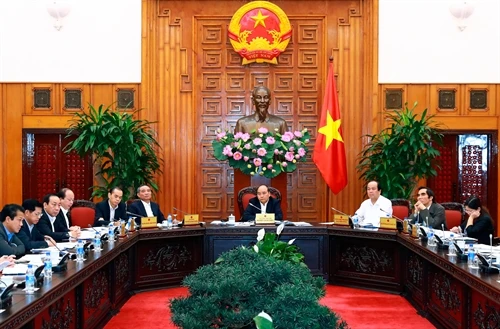 Thủ tướng Nguyễn Xuân Phúc: Đẩy mạnh xã hội hóa nguồn lực để thu hút đầu tư vào lĩnh vực giao thông vận tải