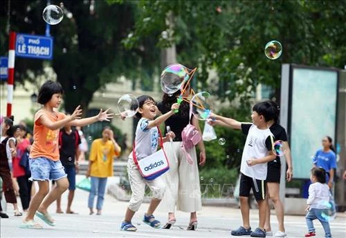 Dịch bệnh do chủng mới virus Corona: Hà Nội dừng đón khách tham quan tại di tích, danh thắng và các hoạt động ở phố đi bộ