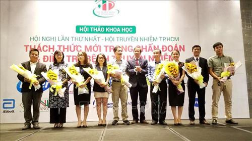 Kháng kháng sinh là thách thức lớn nhất trong điều trị bệnh truyền nhiễm
