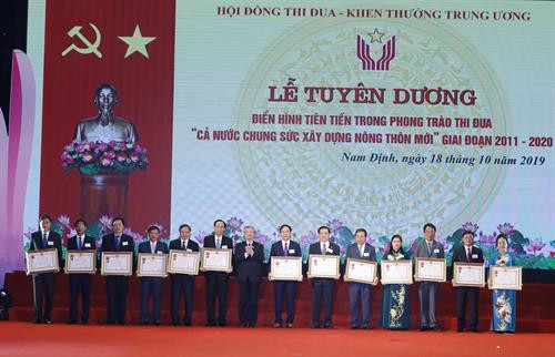 Thủ tướng Nguyễn Xuân Phúc phát động Phong trào thi đua “Cả nước chung sức xây dựng nông thôn mới” giai đoạn 2021 - 2025