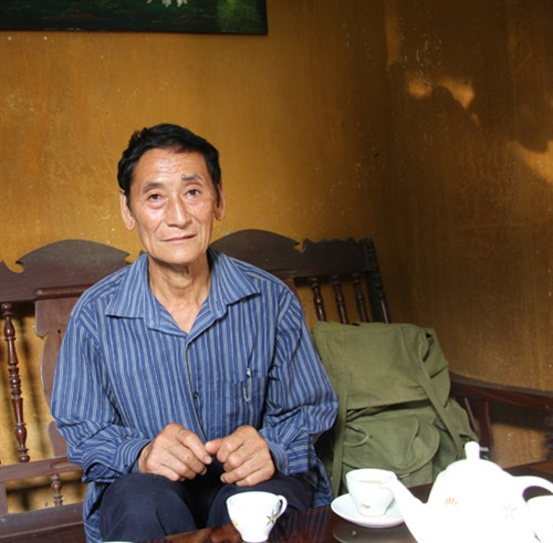 Cái đầu hay nghĩ, cái tay hay làm