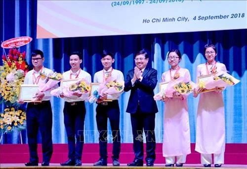 Trường đại học đầu tiên tại Việt Nam được xếp hạng 4 sao quốc tế