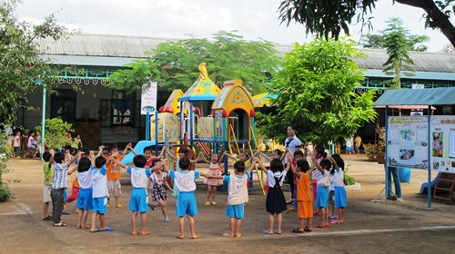 Xây dựng Nghị định điều chỉnh lương hưu giáo viên mầm non