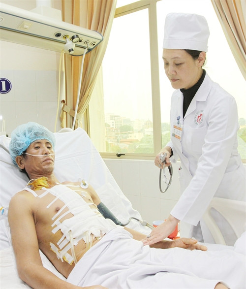 Phó Giáo sư, Tiến sĩ Lê Thu Hà- nữ Trung tướng đầu tiên của QĐND Việt Nam