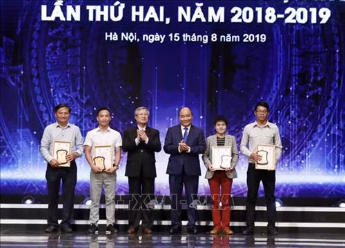 Lễ trao Giải báo chí toàn quốc về phòng, chống tham nhũng, lãng phí lần 2