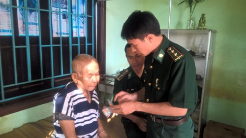 Những thầy thuốc mang quân hàm xanh