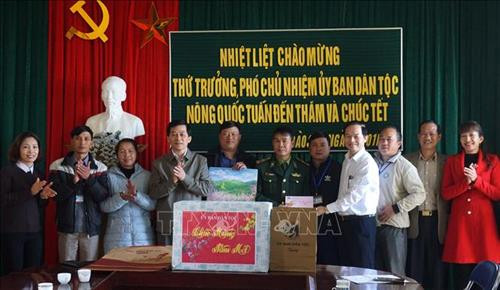 Đoàn công tác của Ủy ban Dân tộc chúc Tết nhân dân các dân tộc tỉnh Lai Châu