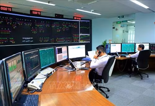 EVN triển khai thực hiện giá bán lẻ điện và thị trường điện