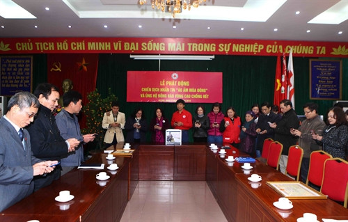 Phát động chiến dịch nhắn tin “Áo ấm mùa đông”