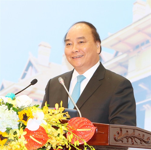 Thủ tướng Nguyễn Xuân Phúc lên đường dự Hội nghị WEF tại Davos, Thụy Sỹ