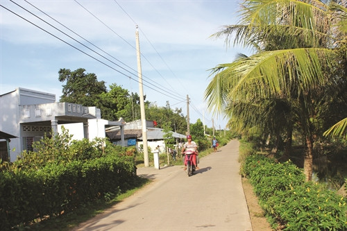 Phú Tân đạt chuẩn nông thôn mới