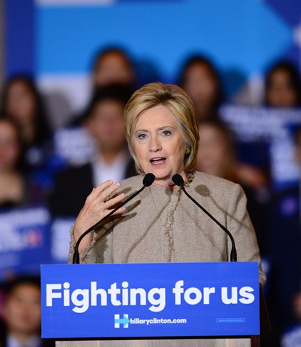 Bầu cử Mỹ 2016: Cựu Ngoại trưởng Mỹ H.Clinton đề xuất tăng thuế nhằm vào giới thượng lưu