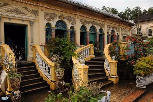 Nhà cổ Bình Thủy – điểm tham quan hấp dẫn du khách