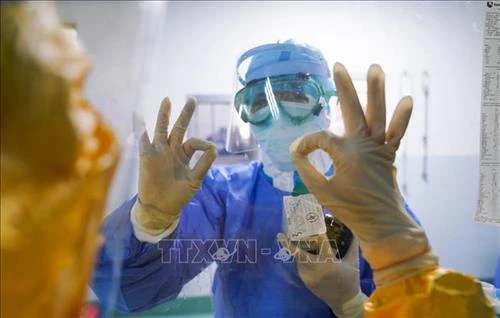 Tổ chức Y tế Thế giới khuyến cáo: Sử dụng khẩu trang y tế hợp lý để tránh lãng phí và tạo cảm giác an toàn giả tạo