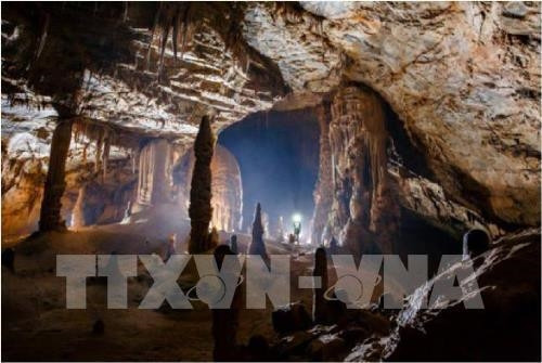 Chiếc thang, sợi dây an toàn... trong hang Sơn Đoòng