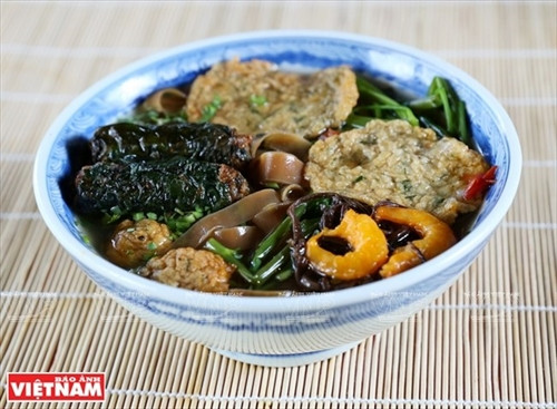 Món bánh đa cua đậm đà hương vị quê hương của đất cảng