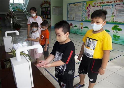 Bộ Giáo dục và Đào tạo: Không bắt buộc học sinh đeo khẩu trang trong lớp