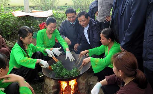 Lễ hội “Hương sắc Trà xuân - Vùng chè đặc sản Tân Cương”