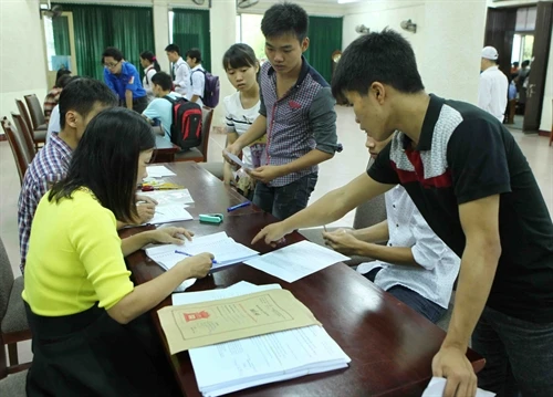 Nhiều trường đại học công bố điểm trúng tuyển năm 2015