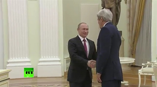 Ông Putin trêu chọc Ngoại trưởng Mỹ