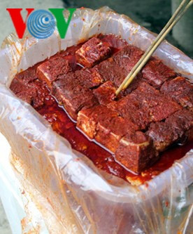 Đậu phụ nhự - món nhớ của người Dao Khâu