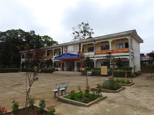 Khó khăn trong việc tổ chức cho học sinh học tập qua internet, truyền hình ở Kon Plông