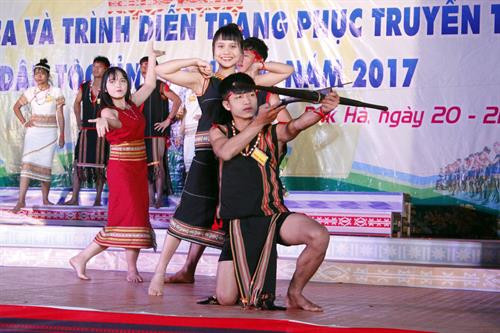 Tạo không gian văn hóa để Cồng chiêng Tây Nguyên trường tồn mãi với thời gian