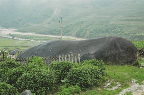 Bãi đá cổ Sa Pa