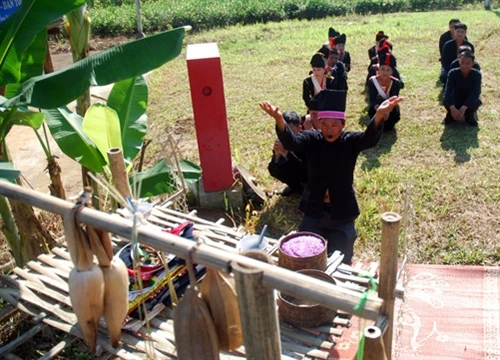 Lễ hội cầu mưa của dân tộc Khơ Mú