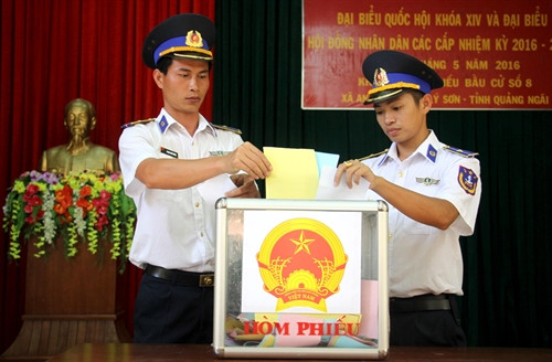 Những lá phiếu đến sớm từ đảo xa - Lý Sơn
