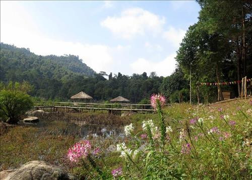 Khám phá điểm du lịch hồ Noong U, Điện Biên