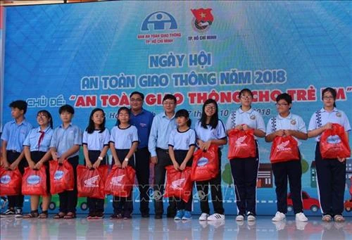 Xây dựng ý thức an toàn giao thông cho trẻ em