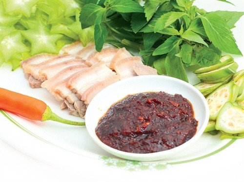 Chất đồng quê từ mắm tôm chưng