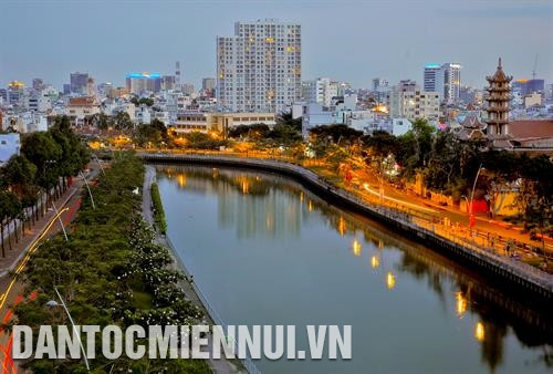 Chung tay vì thành phố Hồ Chí Minh xanh, sạch, đẹp