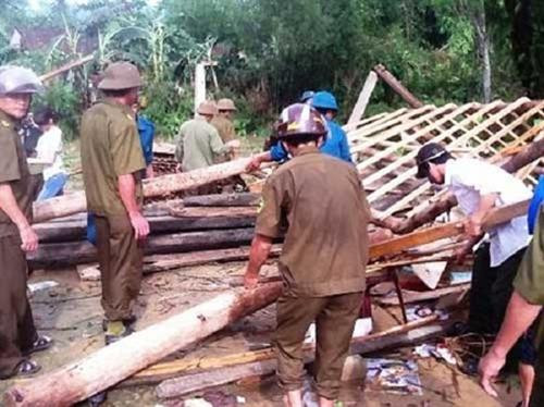 Hà Tĩnh tập trung khắc phục hậu quả lốc xoáy, giúp người dân ổn định đời sống