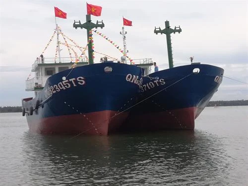 Quảng Nam hạ thủy đôi tàu vỏ sắt đóng mới theo Nghị định 67