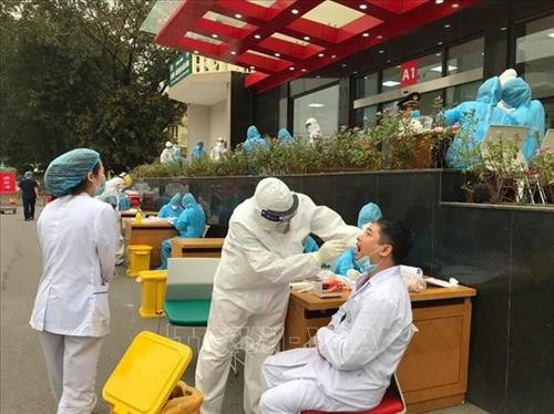 Dịch COVID-19: Ghi nhận 6 trường hợp mắc mới, thêm nhiều bệnh nhân được công bố khỏi bệnh