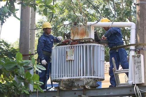 Phối hợp xử lý các trường hợp bán điện không đúng giá quy định