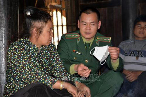 Những chiến sỹ quân hàm xanh trên tuyến đầu chống dịch Covid-19 (Bài 1)