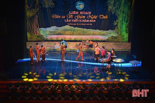 Khai mạc Liên hoan Dân ca ví, giặm Nghệ Tĩnh lần thứ 4
