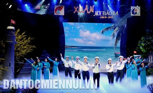 Đầm ấm chương trình “Xuân nơi đảo xa”
