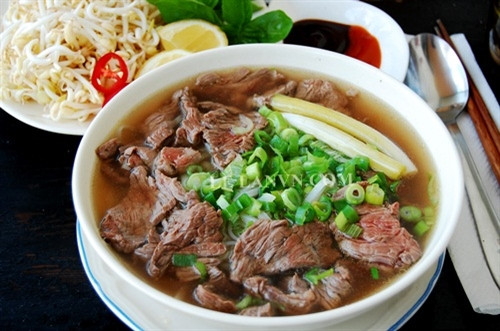 Phở Việt vào top món đường phố được yêu thích trên báo Anh
