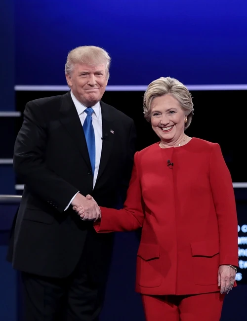 Bầu cử Mỹ 2016: Hai ứng viên H. Clinton và D. Trump bắt đầu cuộc tranh luận trực tiếp đầu tiên