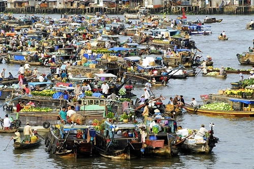 Chợ nổi Ngã Năm