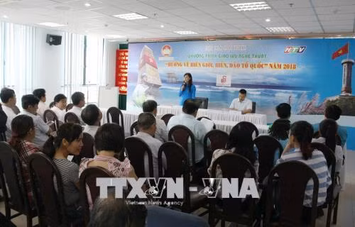 Tổ chức chương trình giao lưu nghệ thuật gây Quỹ “Vì biển đảo quê hương - vì tuyến đầu Tổ quốc”