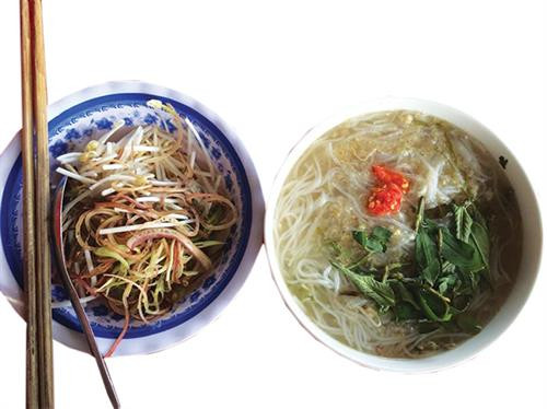 Thơm lừng bún sả Óc Eo