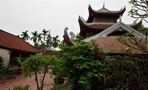 Chùa Bút Tháp - điểm du lịch tâm linh hấp dẫn