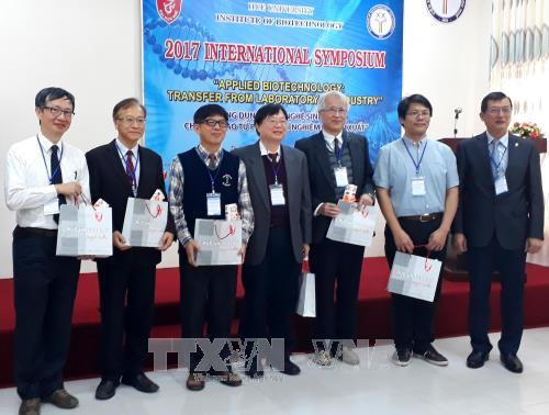 Tăng cường ứng dụng công nghệ sinh học vào sản xuất