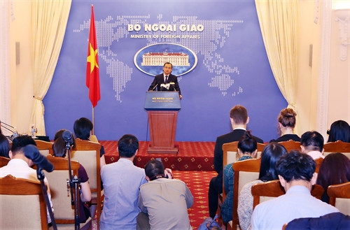 Họp báo thường kỳ của Bộ Ngoại giao